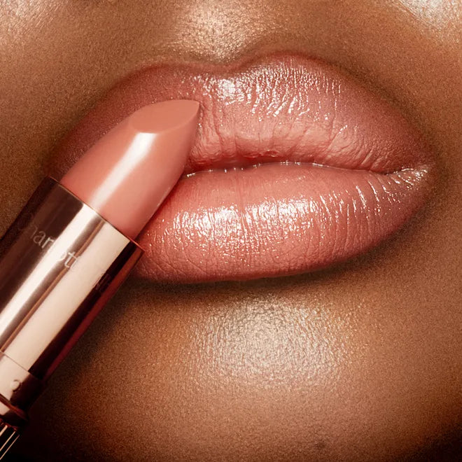 Charlotte Tilbury THE BELLA SOFIA LUSCIOUS LIP SLICKمجموعة الشفاه من شارلوت
