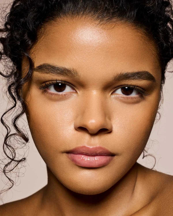 FENTY BEAUTY Gloss Bomb Universal Lip Luminizer ملمع شفاه كريمي من فينتي بيوتي