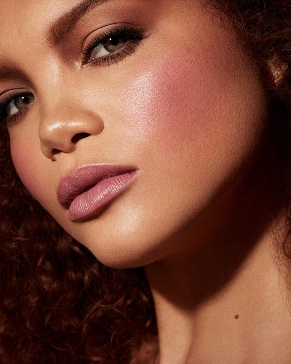 FEANTY BEAUTY CHEEKS OUT FREESTYLE CREAM BLUSH طلاء الخدود الكريمي من فينتي بيوتي