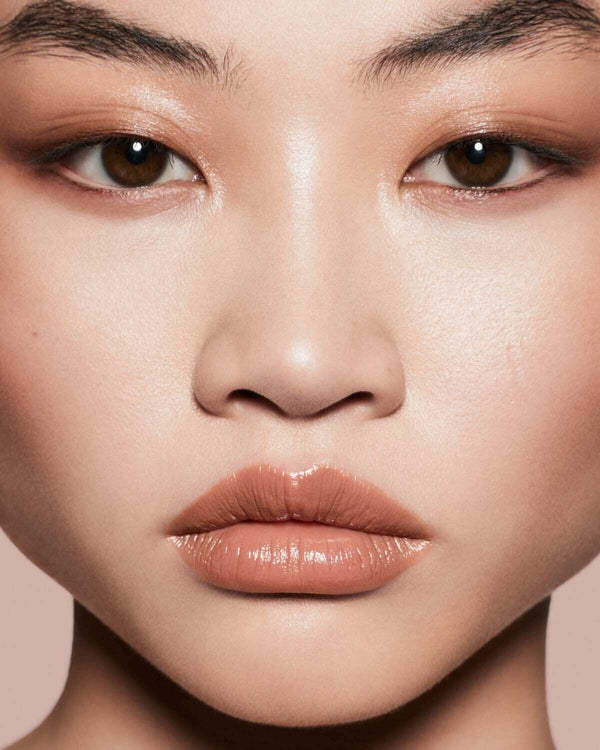 FENTY BEAUTY GLOSS BOMB STIX HIGH-SHINE GLOSS STICK ملمع شفاه مميز من فينتي بيوتي