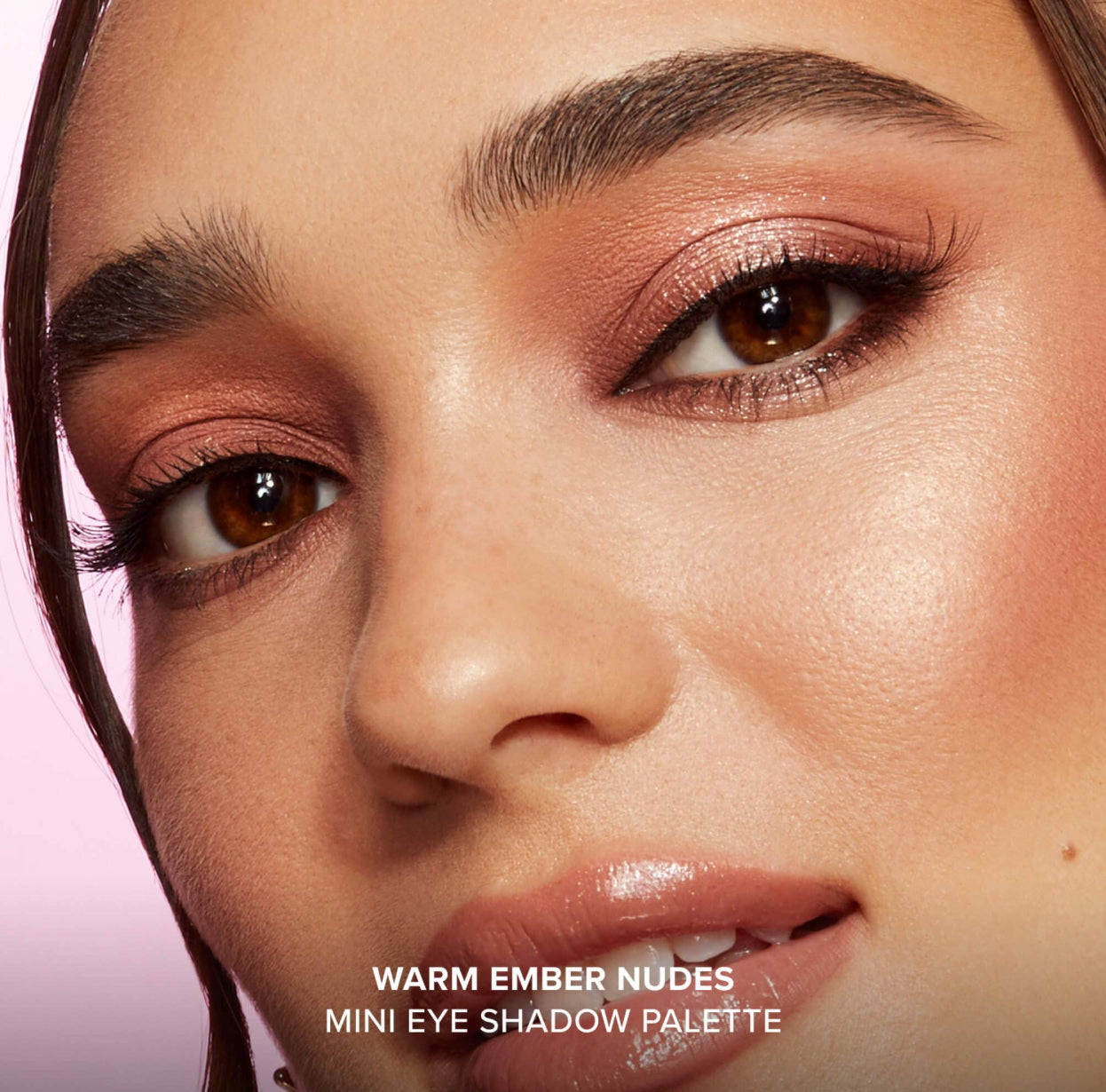 Too Faced Born This Way Natural Nudes Mini Eye Shadow Palette ظلال عيون من توو فيسد