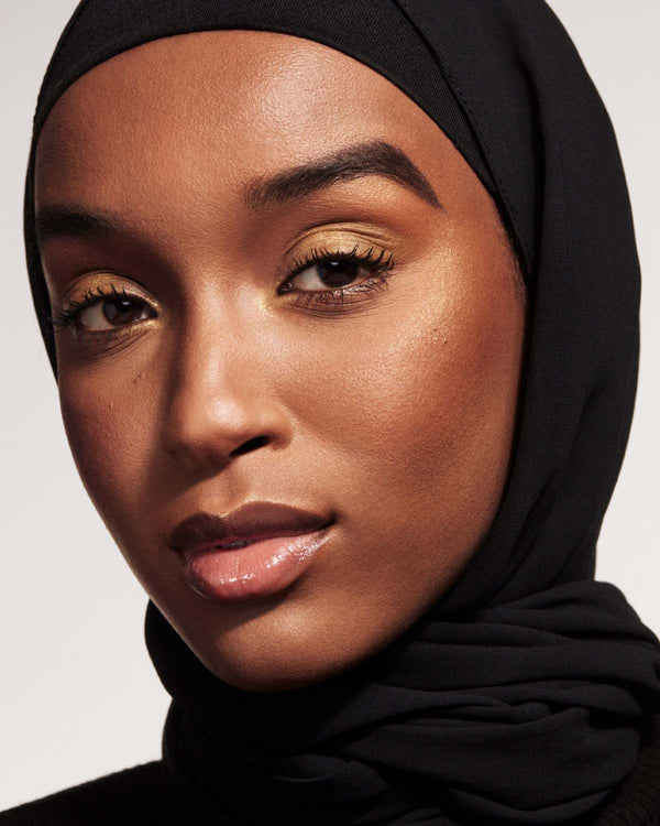 FENTY BEAUTY KILLAWATT FREESTYLE HIGHLIGHTER اضاءة الخدود والعيون الذهبية من فينتي بيوتي