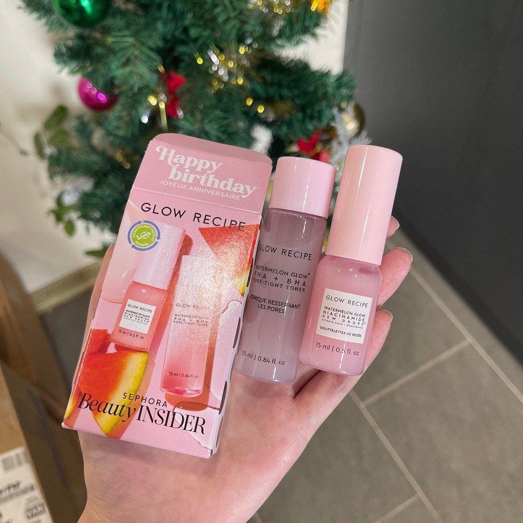Glow Recipe Watermelon Glow Skincare Birthday Gift Set مجموعة نضارة الوجه من جلو ريسيبي