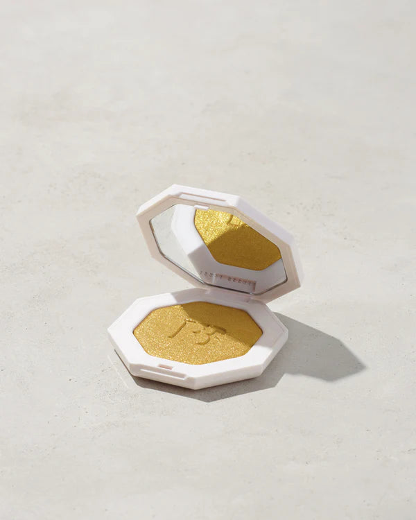 FENTY BEAUTY KILLAWATT FREESTYLE HIGHLIGHTER اضاءة الخدود والعيون الذهبية من فينتي بيوتي