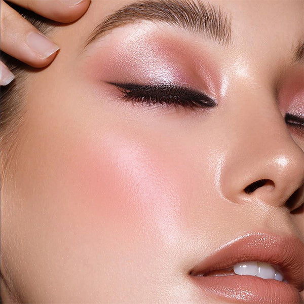 Gucci Blush De Beaute (Radiant Pink) بلشر باودر من غوتشي