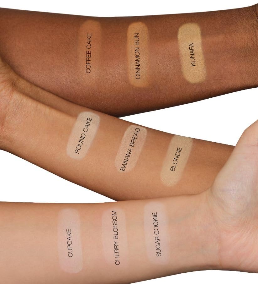 HUDA BEAUTY COMPACT POWDER (eays bake and snatch)