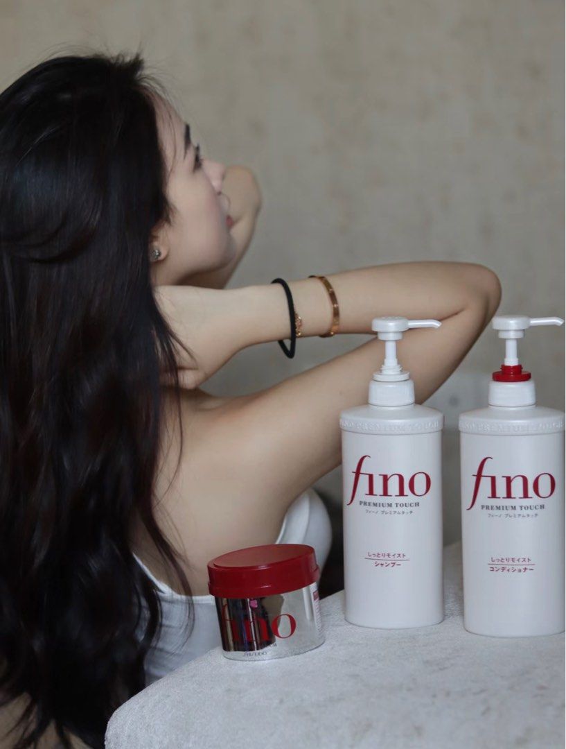 FINO PREMIUM TOUGH SHAMPOO 550ml شامبو فينو