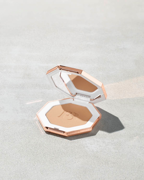 FENTY BEAUTY SUN STALK'R INSTANT WARMTH BRONZER محدد الوجه من فينتي بيوتي