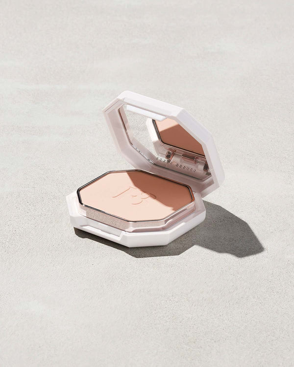 FENTY BEAUTY PRO FILT'R SOFT MATTE POWDER FOUNDATION كريم اساس مضغوط من فينتي بيوتي